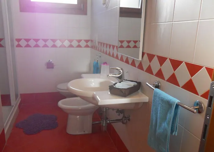 Ground-floor With Garden And Pool Access