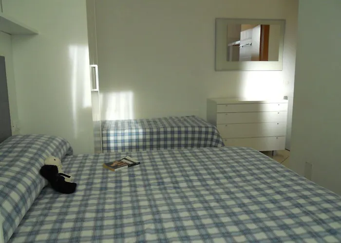 Ground-floor With Garden And Pool Access 아파트