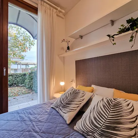 Apartamento Ground-floor With Garden And Pool Access Bibione