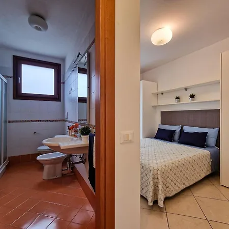 Ground-floor With Garden And Pool Access Apartamento *