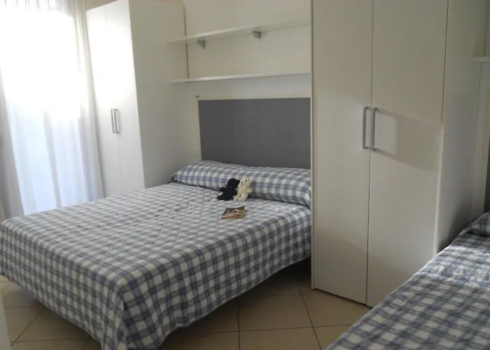 Ground-floor With Garden And Pool Access